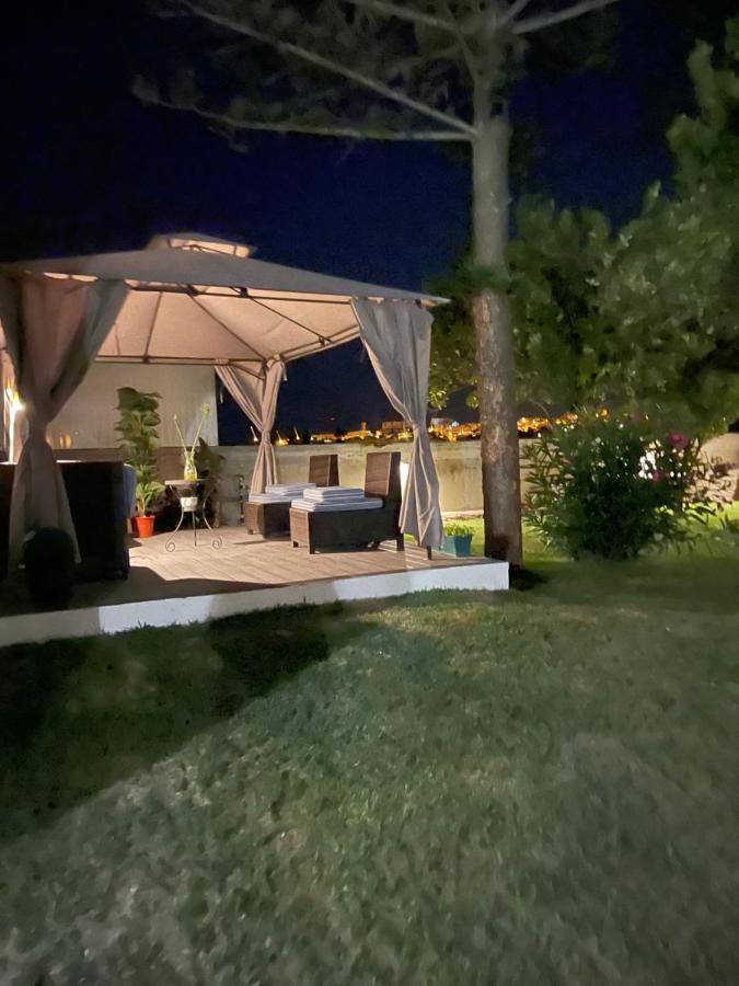 Kerart Lima Villa Armacao de Pera Bagian luar foto